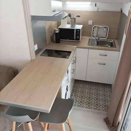 Studio 2 Personnes Dans Avec Piscine * Fréjus